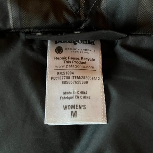 PATAGONIA Size Medium Women's 600 Down With It Full-Zip Tartan Plaid Hooded Vest - Picture 12 of 13